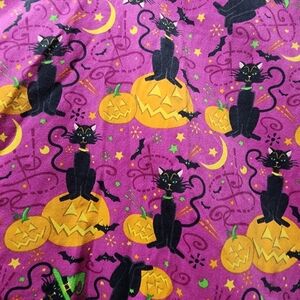 Halloween Scrub Top Women's Medium Pink Black Cat Pumpkin Nursing Medical